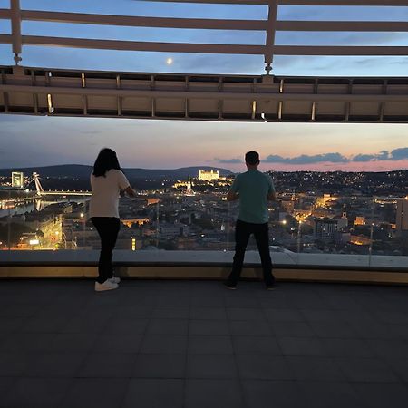 Sag Sky Park Residence Free Parking And Wi-Fi Bratislava Eksteriør billede