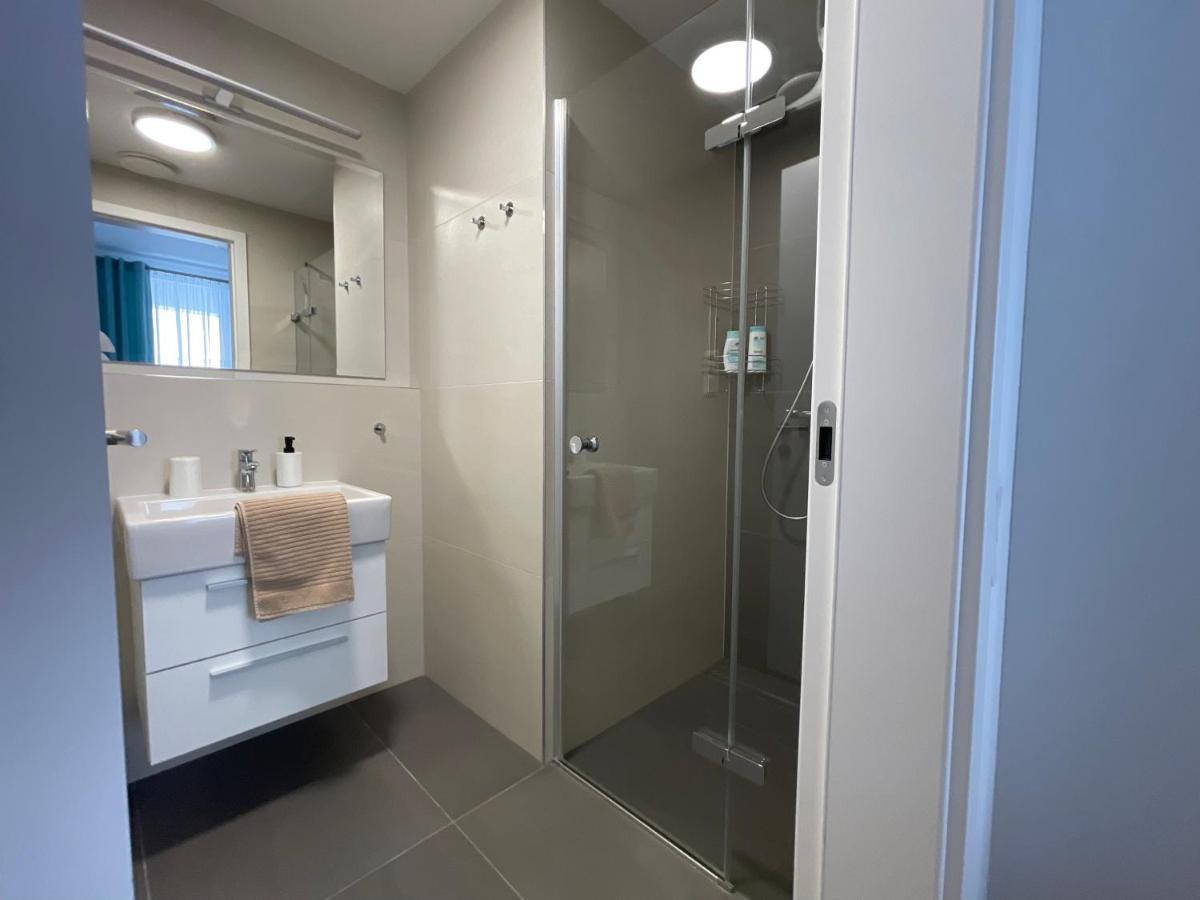 Sag Sky Park Residence Free Parking And Wi-Fi Bratislava Eksteriør billede