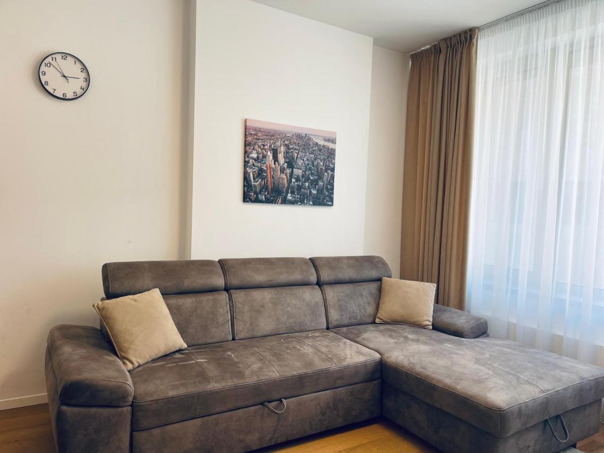 Sag Sky Park Residence Free Parking And Wi-Fi Bratislava Eksteriør billede